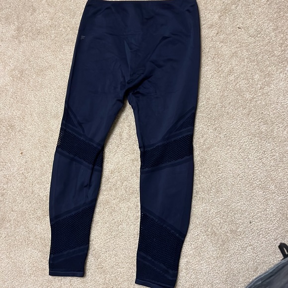 Navy Fabletics - Picture 3 of 3
